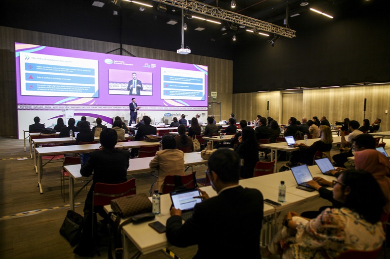 53555760086_d8e06435a8_k