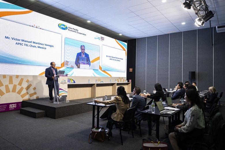 53702604767_f05ce909ef_k